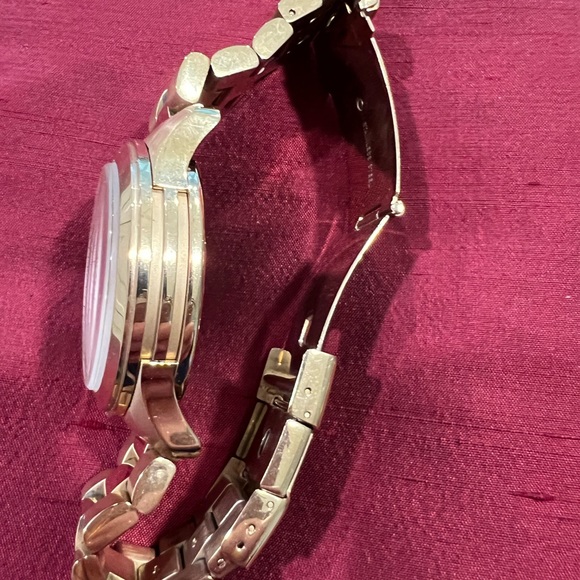 Michael Kors Gold Runway Watch - Picture 3 of 7